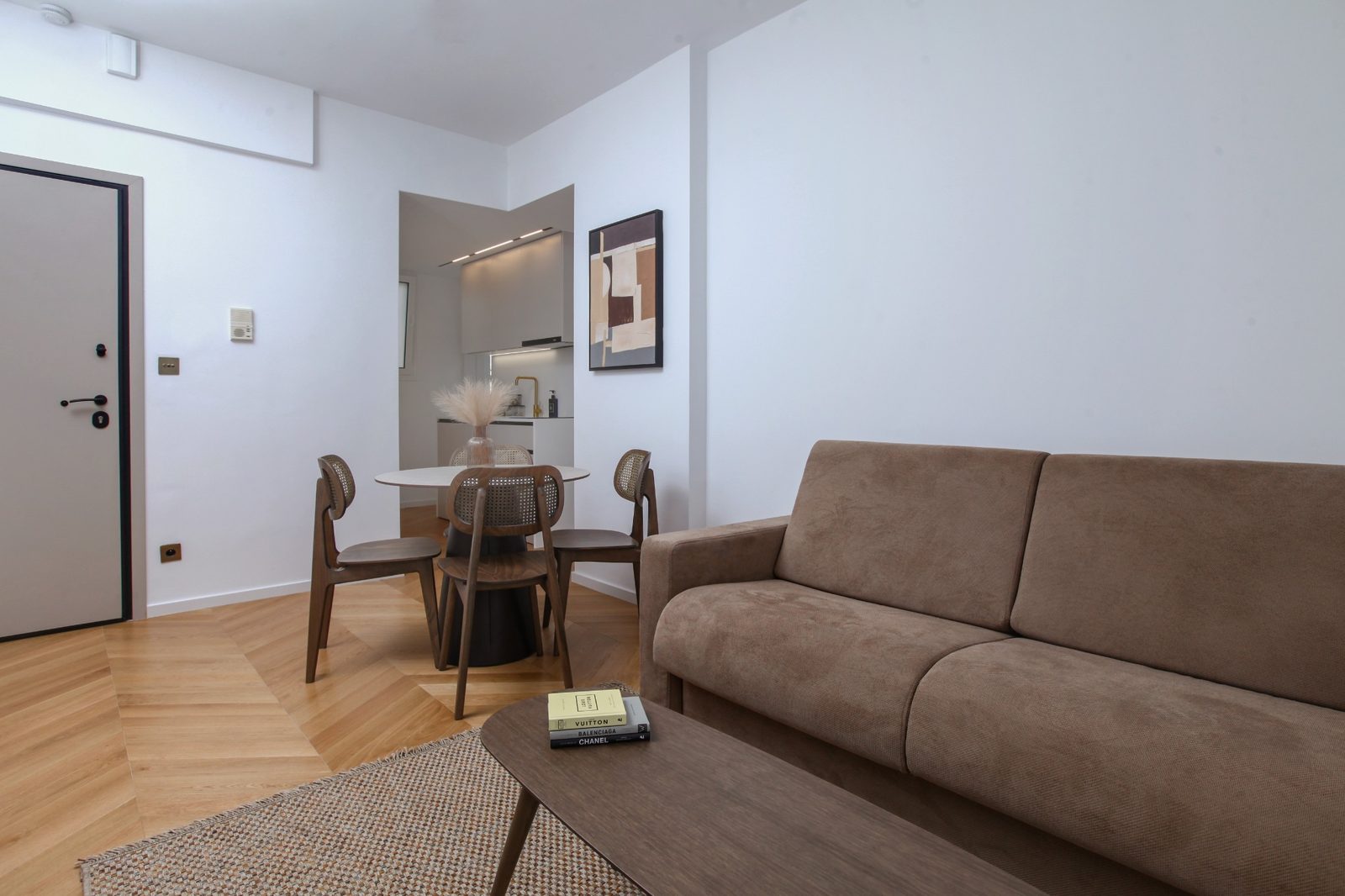 Stylish Apartment near Acropolis & Metro